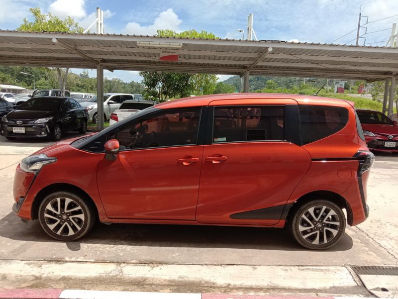 7 seat Van for rent