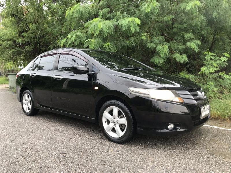 Clean Honda City 79,500 km