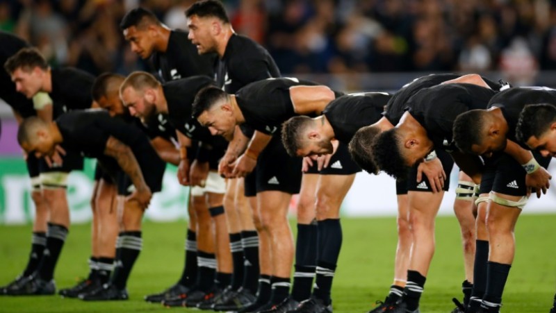 All Blacks bash Boks to make statement at Rugby World Cup