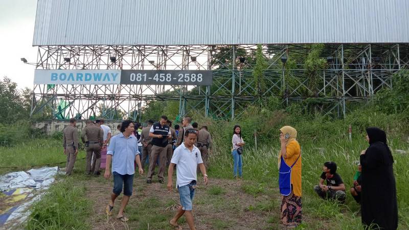 Police hope to identify body found beside bypass road
