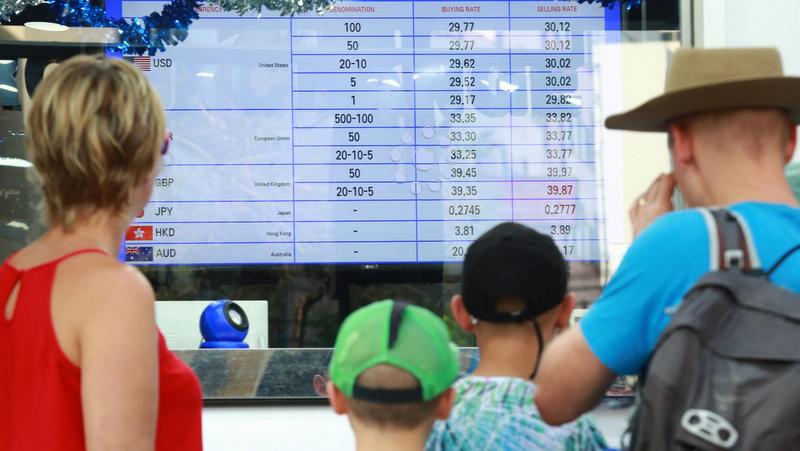 Baht weakens post-New Year holiday