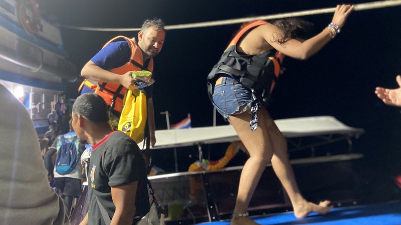 Indian tourists rescued miles offshore from Phi Phi on capsized kayak