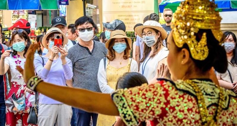 No overstay fine for tourists caught up in virus outbreak