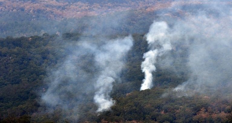 Australia heatwave renews bushfire worries
