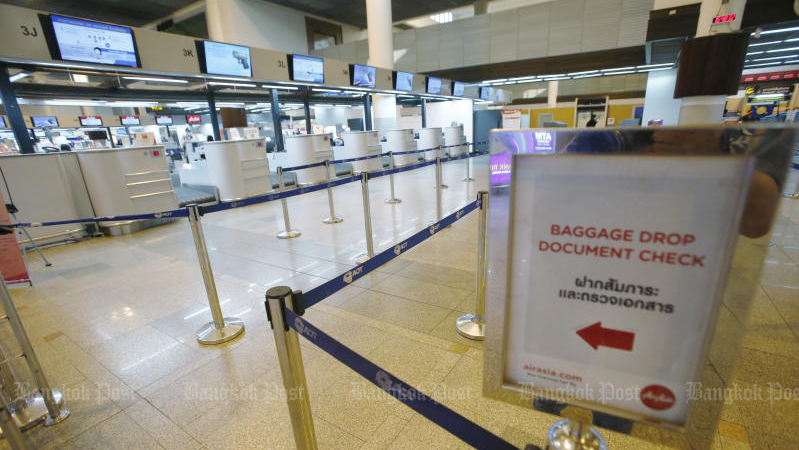 Airlines scramble to slash ticket prices