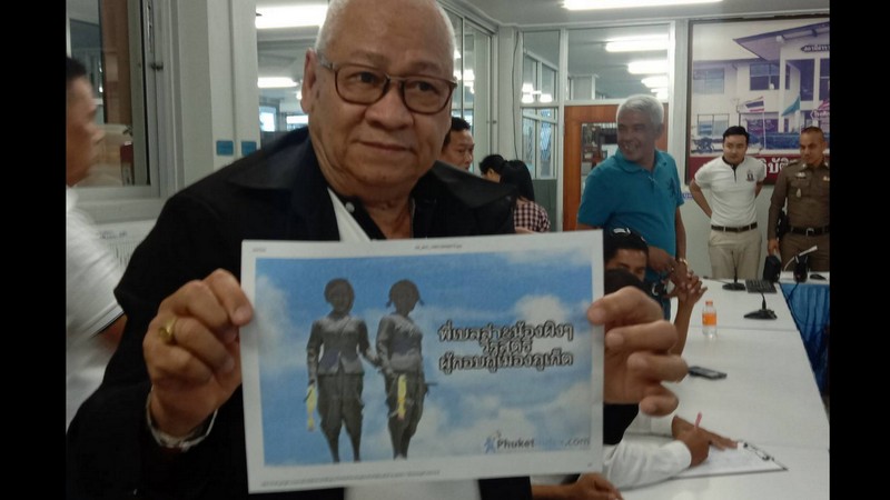 Governor orders complaint filed over disrespectful ‘head swap’ photo of Phuket Heroines