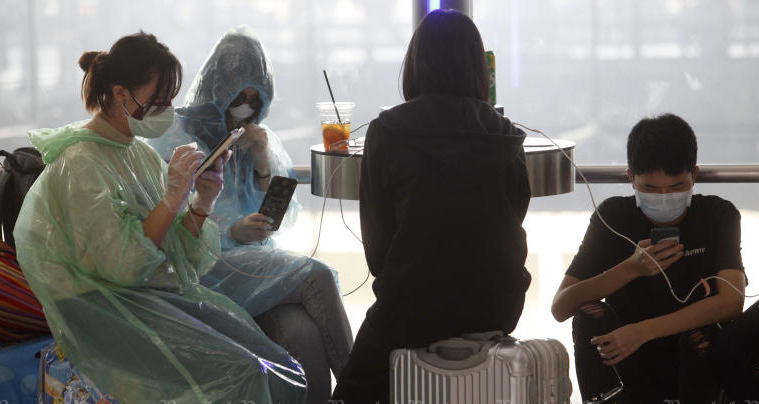 Thai quarantine flip-flop throws holidays into doubt