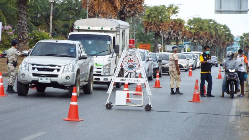 Phuket lockdown checkpoints back up as people hit the roads