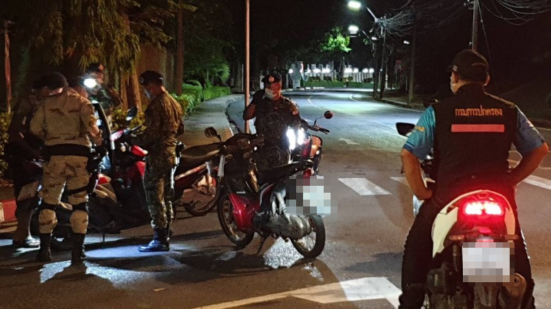 12 more Phuket curfew breakers arrested, bringing island total to 1,000