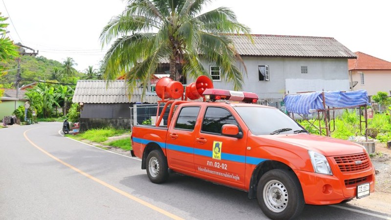 Lockdown lifted, Bang Tao residents still urged to stay at home