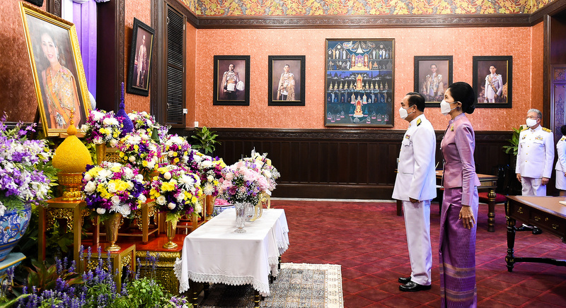 Thais celebrate Her Majesty the Queen’s birthday