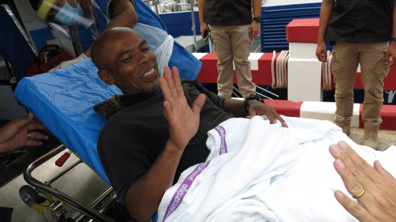 Life jackets keep missing Phuket fishermen alive until Navy rescue