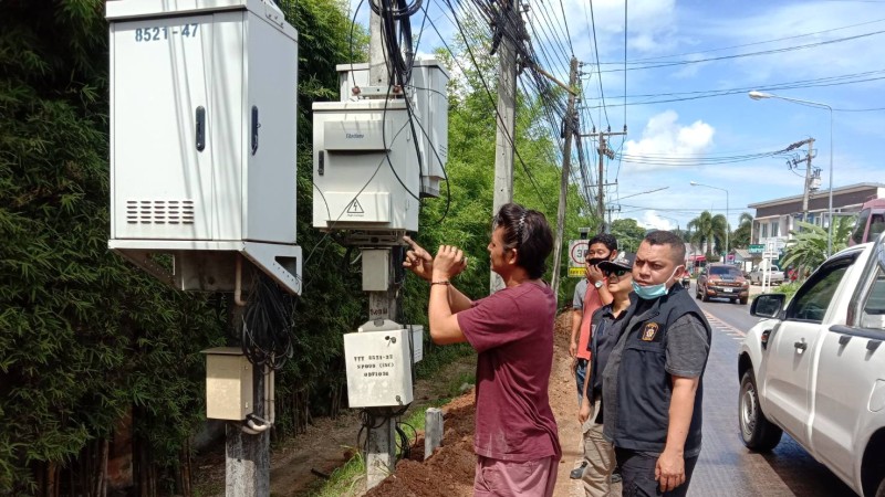 Man arrested for stealing more than 90 batteries from mobile network relay boxes