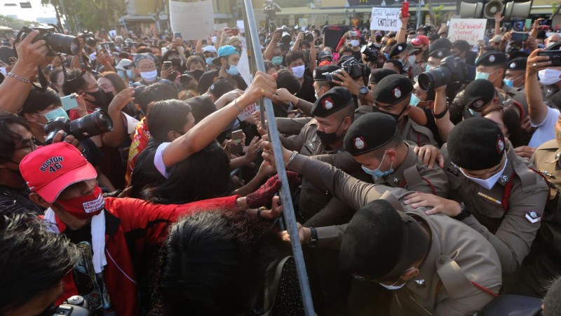 Police slam ‘illegal’ protests against govt