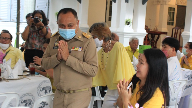 Phuket Governor urges hope, confident domestic tourism will bring B100mn relief