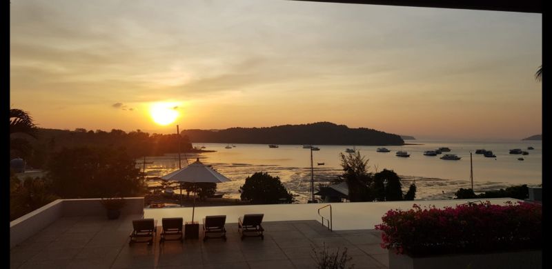 Beautiful Phuket condo with a view of the islands