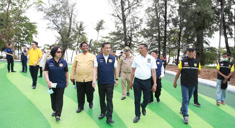 Deputy Interior Minister visits Surin Beach development project