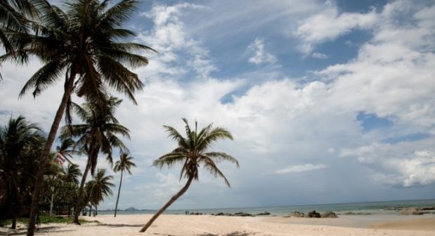 Tripadvisor warn Thai hotel that sued guest over bad review