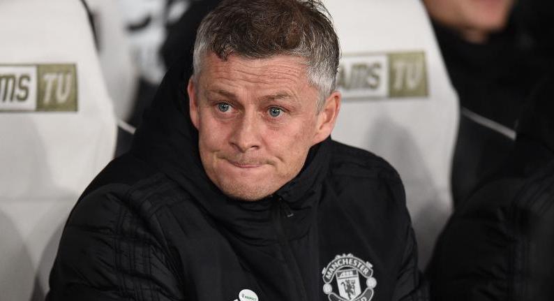 Solskjaer in the spotlight for Manchester derby