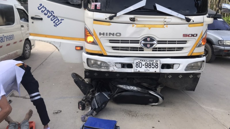 Man killed in motorbike, truck collision in Pa Khlok