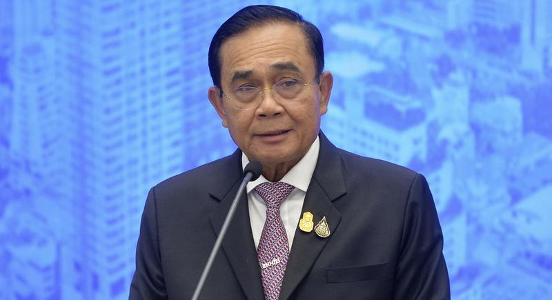 PM vows action against ‘false’ stories on vaccine plan