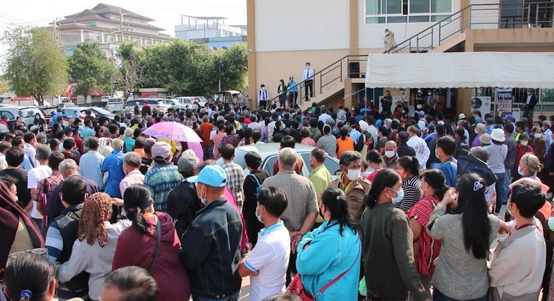 Aid deadline pushed back after registration ‘havoc’