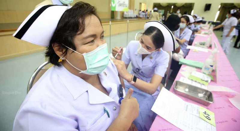Patient recovers after adverse reaction to COVID vaccine