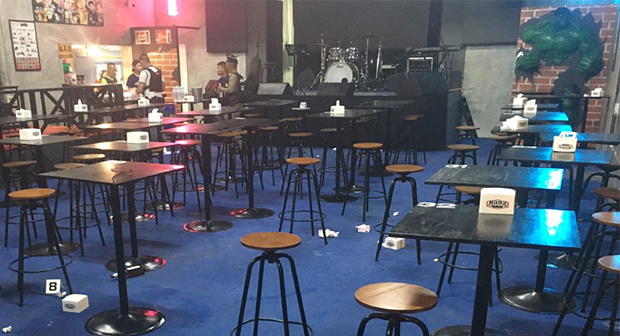 Four pub-goers shot by drunk kamnan