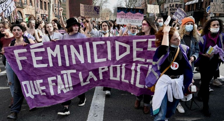 Thousands defy virus restrictions for Women’s Day rallies