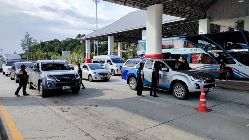 Region health chief to ask Phuket to roll out lockdown measures