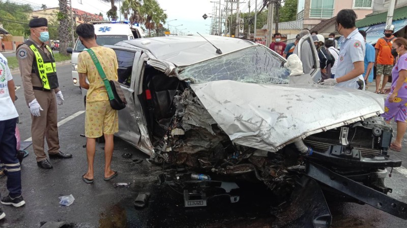 Man escapes serious injury as pickup slams into tree