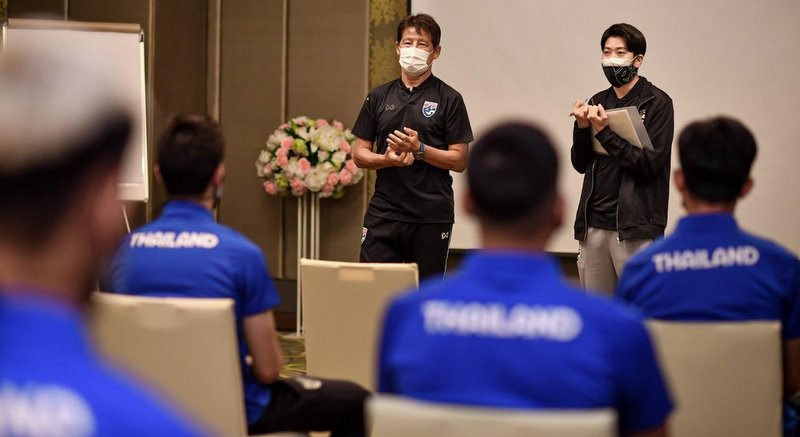 Absent duo dropped from national team