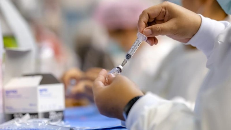 Questions raised over Phuket’s next delivery of COVID vaccine