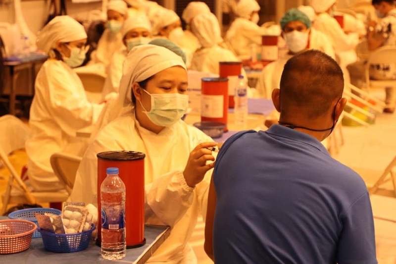 Phuket mass vaccinations continue as Third Wave island tally reaches 530