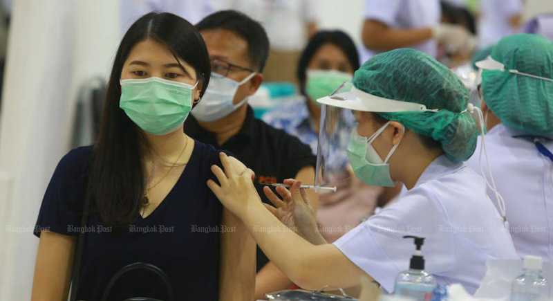 Prayut puts brakes on walk-in jabs