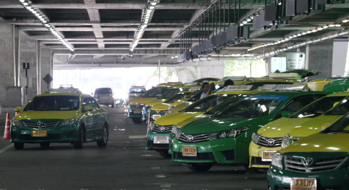 Taxis likely to switch to Grab