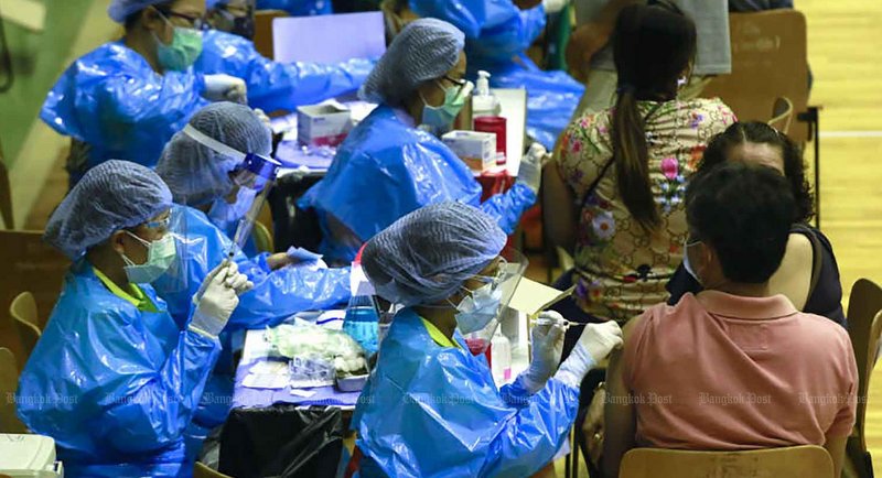 Prayut refuses to lay vaccine blame