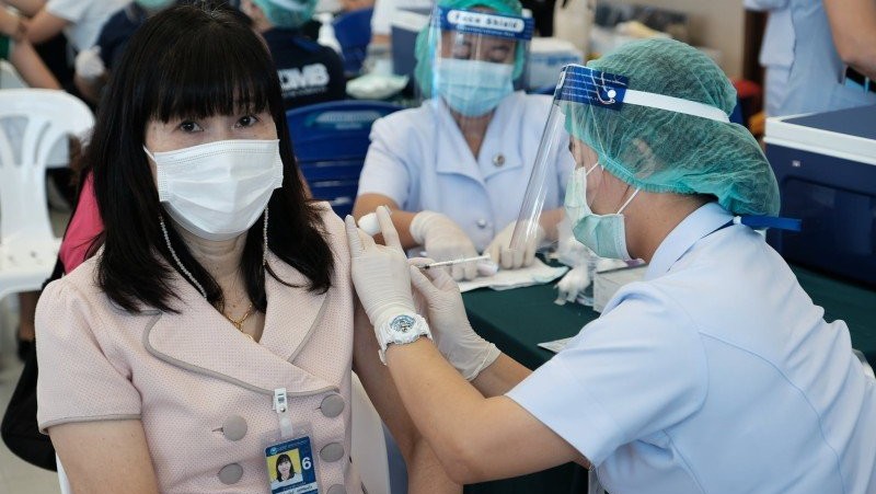Phuket second COVID vaccination injections moved forward