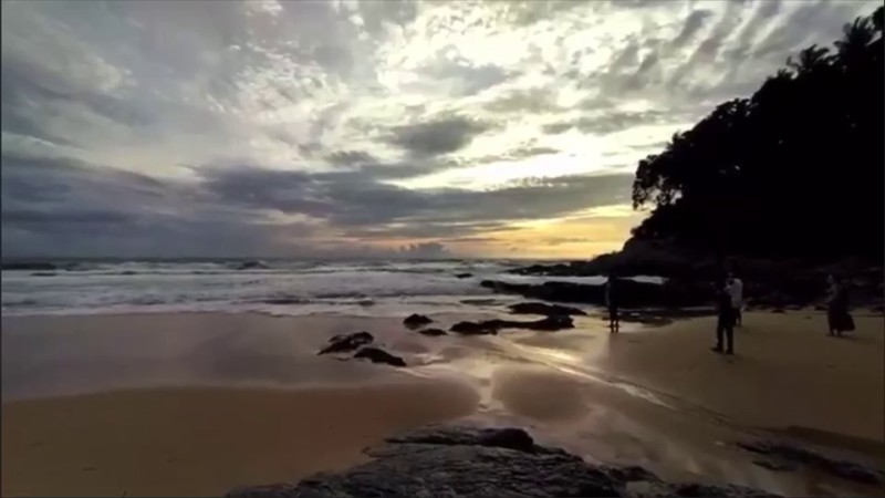 Foreign woman rescued from dangerous Phuket surf