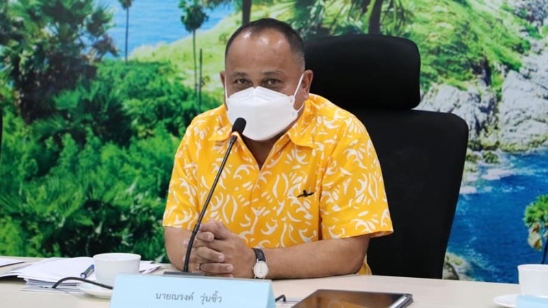 Governor claims Sandbox tourism brings B1.6bn to Phuket