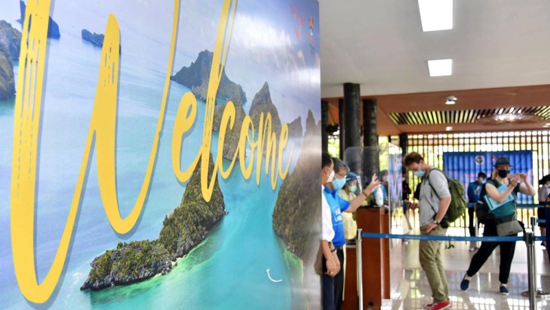 Hotel operators consider closing amid weak demand