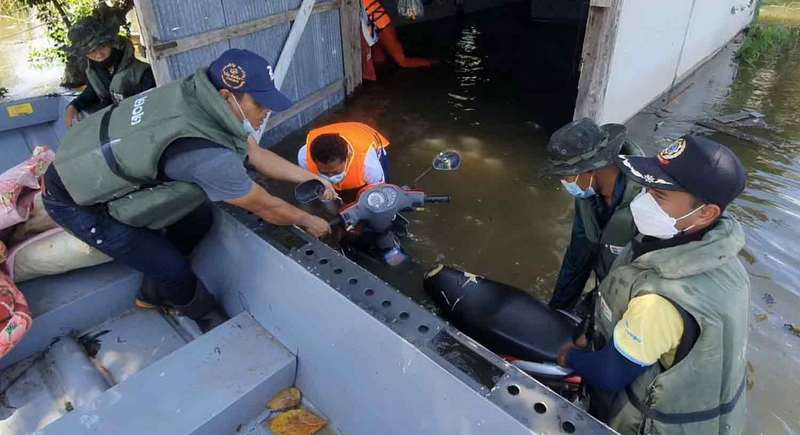 Storm floods remain in 16 provinces