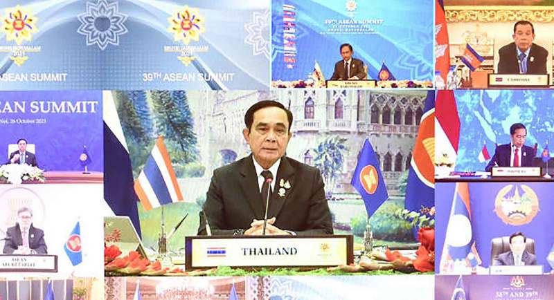 PM presses Asean to reopen