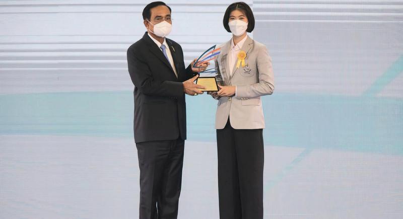 Kunlavut, Panipak win top honours