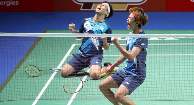 Dechapol and Sapsiree make history