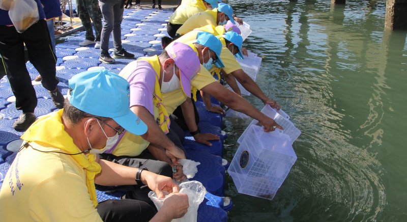 Project to boost aquatic life in Phuket waters