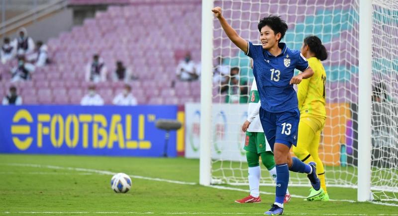 Chaba Kaew face Australia test