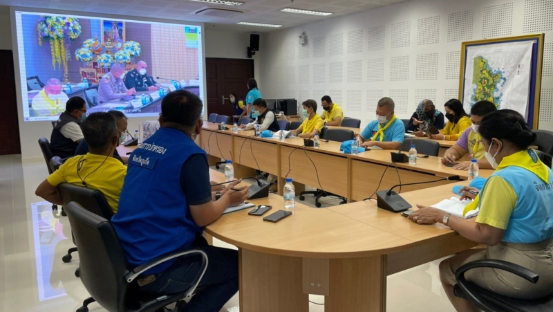 Volunteers to tackle sewage, litter in Phuket Town canal