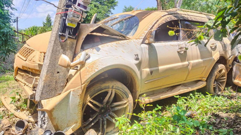 15 illegal migrants sharing a single Pajero nabbed in Kanchanaburi