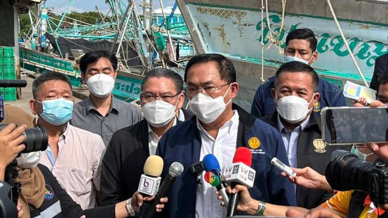 Anucha in Phuket to hear fishing fleet woes